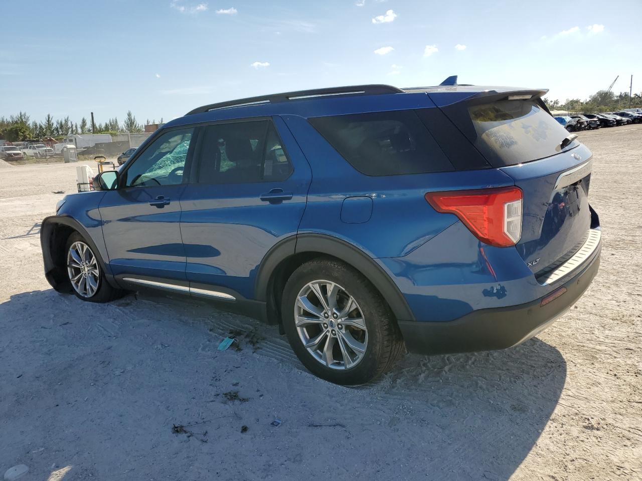 1FMSK7DH5LGB80501 2020 Ford Explorer Xlt