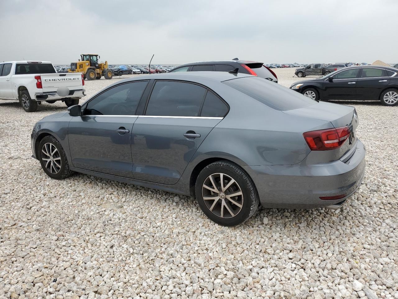 3VWDB7AJ5JM229054 2018 Volkswagen Jetta Se