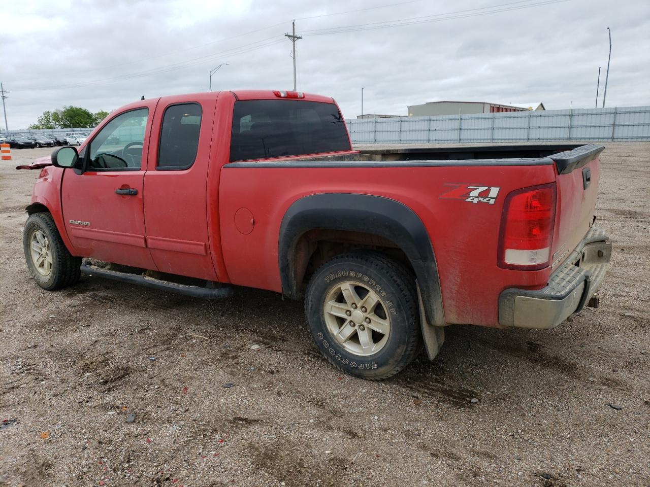 1GTR2VE36BZ330015 2011 GMC Sierra K1500 Sle