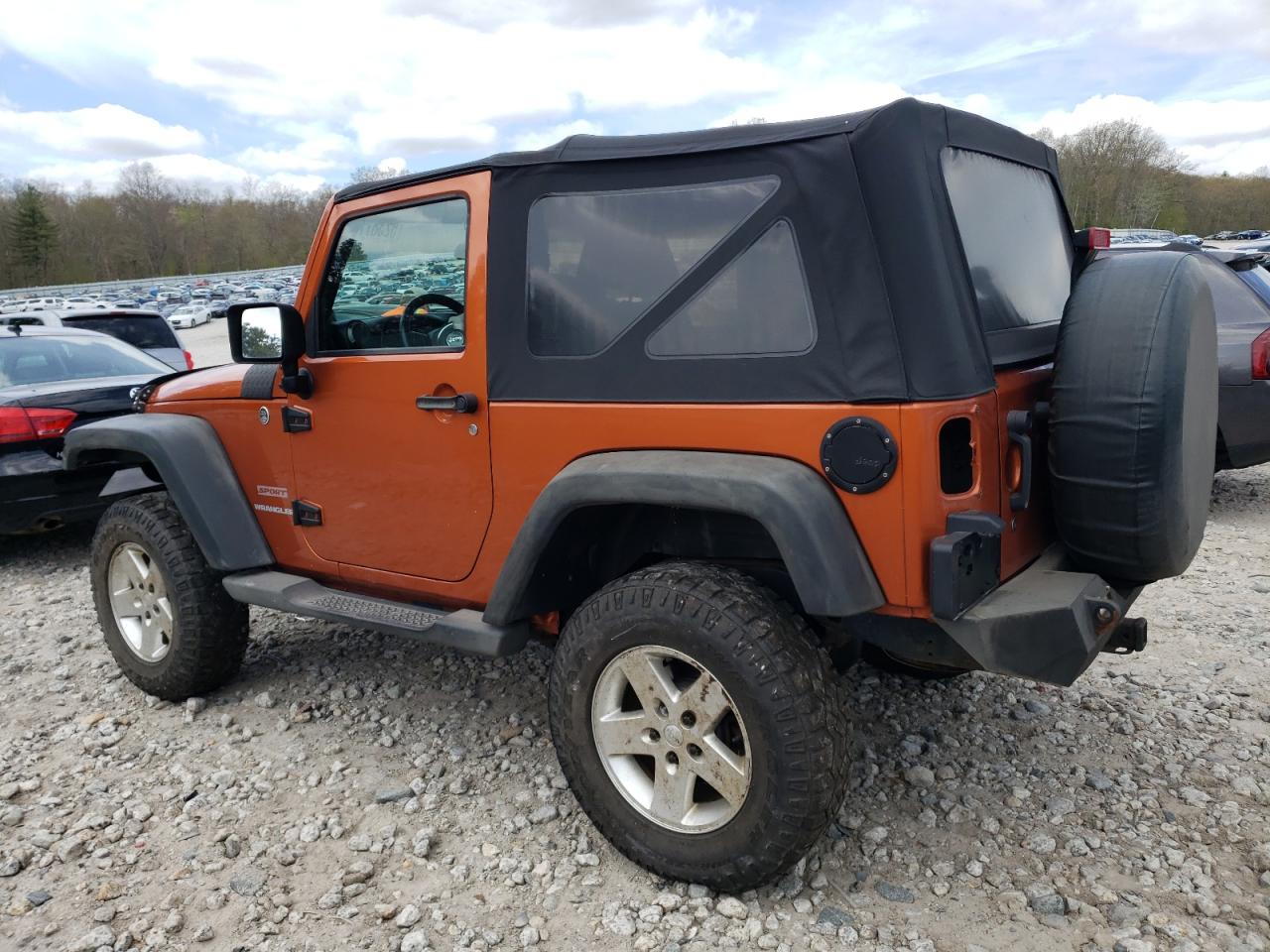 1J4AA2D15BL555814 2011 Jeep Wrangler Sport