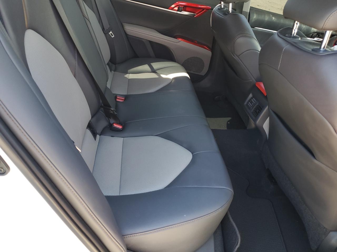 4T1F11BK4LU014830 2020 Toyota Camry Xle