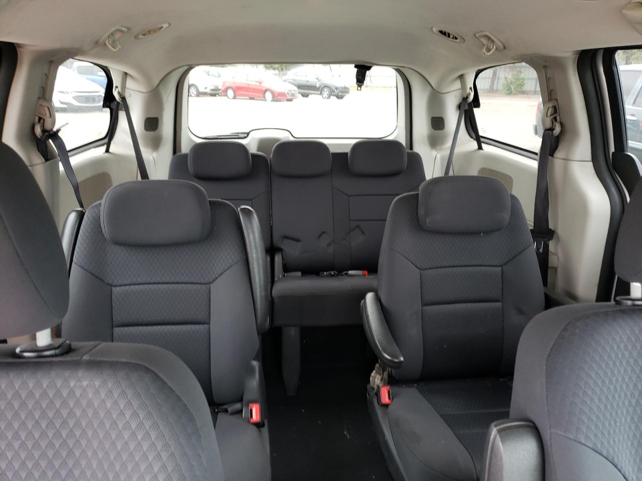 2D4RN4DE7AR143561 2010 Dodge Grand Caravan Se