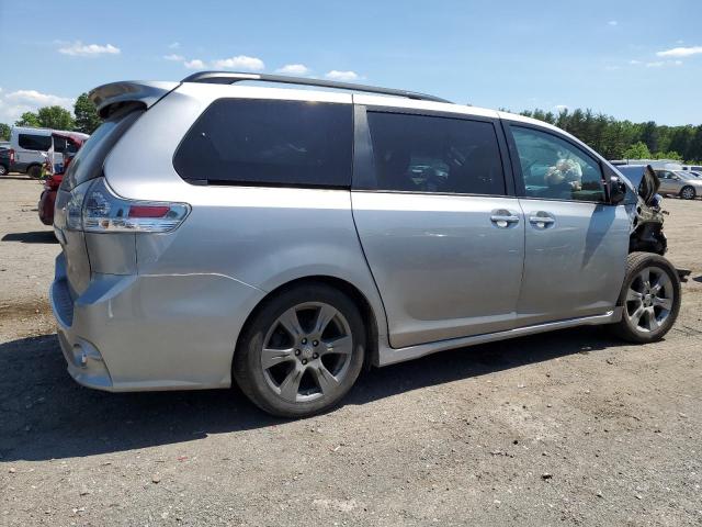 2017 TOYOTA SIENNA SE 5TDXZ3DC7HS888166