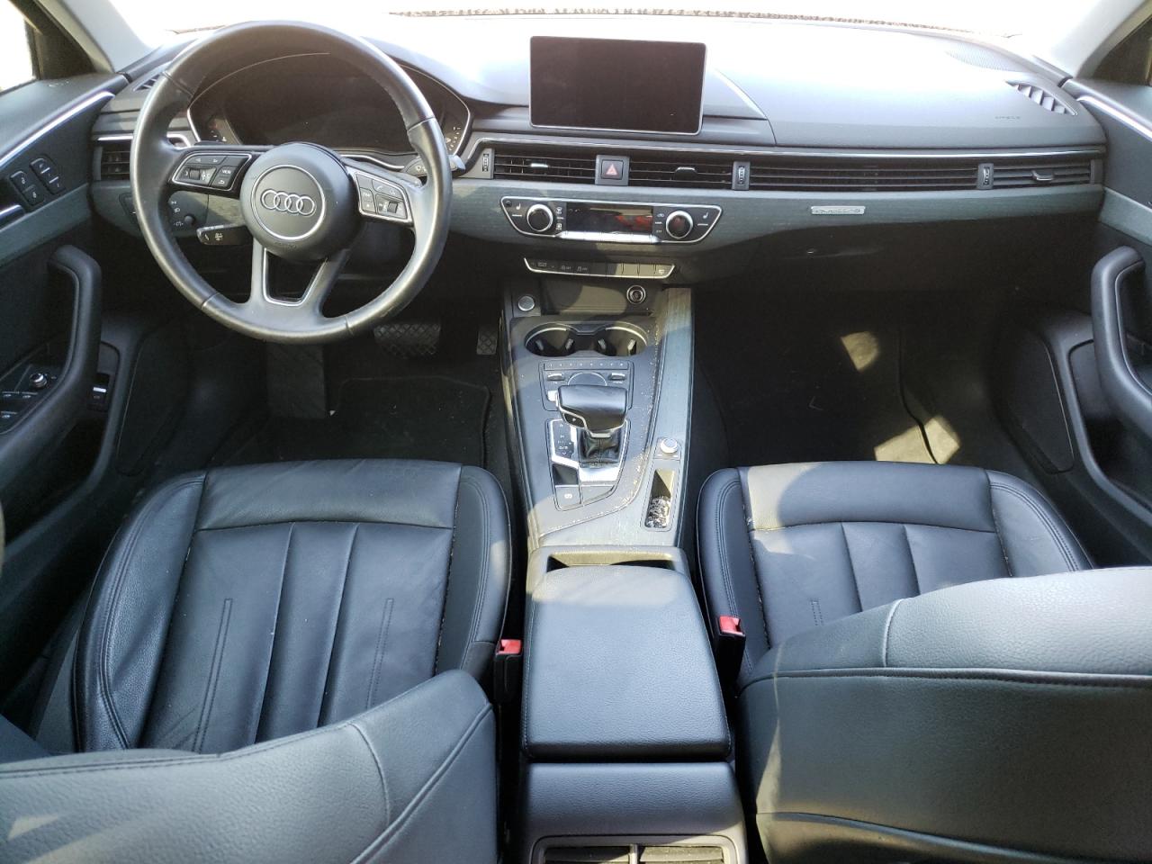 WAUDNAF48HN056542 2017 Audi A4 Premium