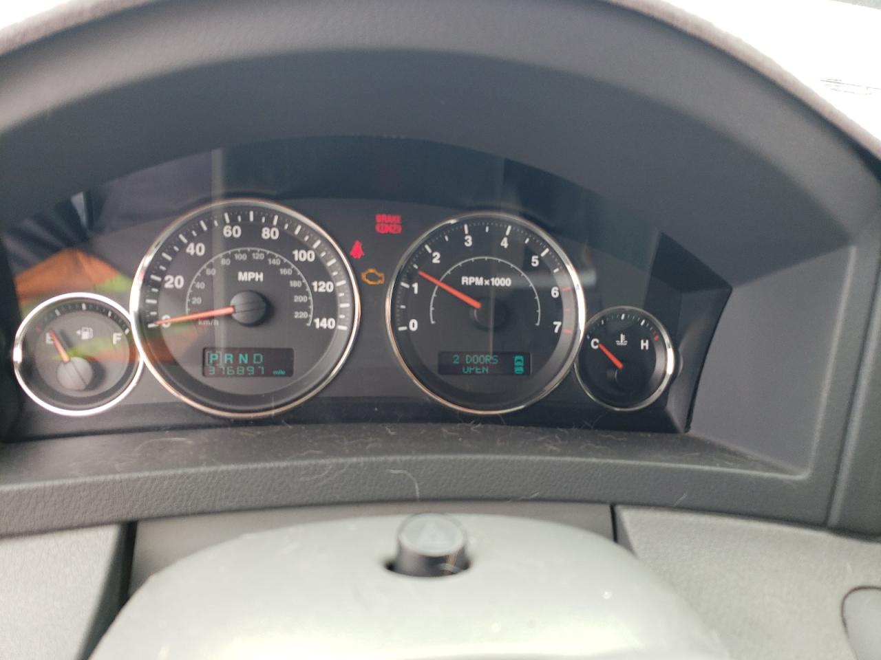 1J8HR68277C651872 2007 Jeep Grand Cherokee Overland