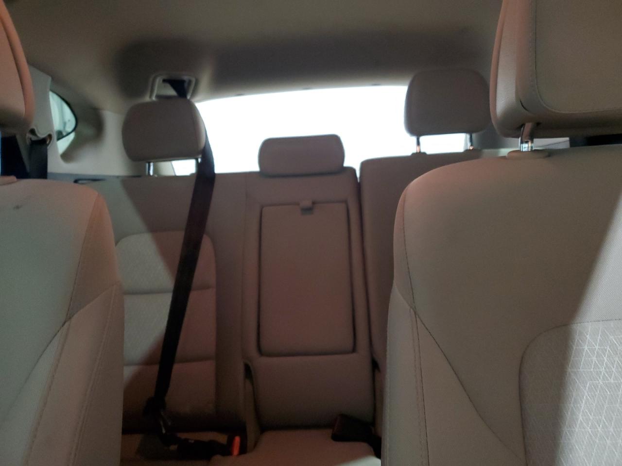 KM8J3CA47JU747213 2018 Hyundai Tucson Sel