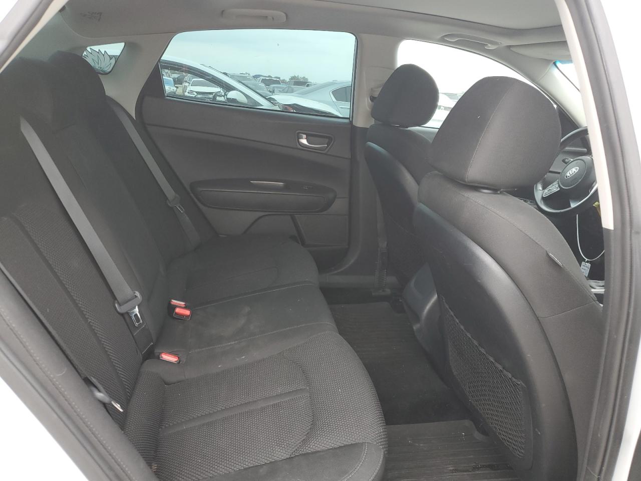 5XXGT4L38KG311406 2019 Kia Optima Lx