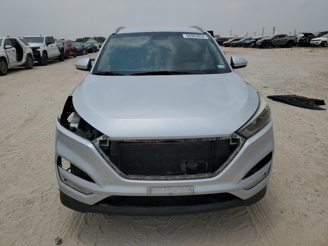 KM8J33A46JU603944 2018 Hyundai Tucson Sel