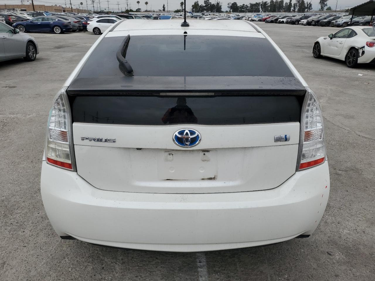 JTDKN3DU1B0329463 2011 Toyota Prius