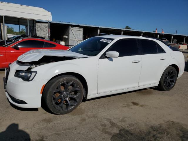 2019 Chrysler 300 S VIN: 2C3CCABG6KH559804 Lot: 53880804