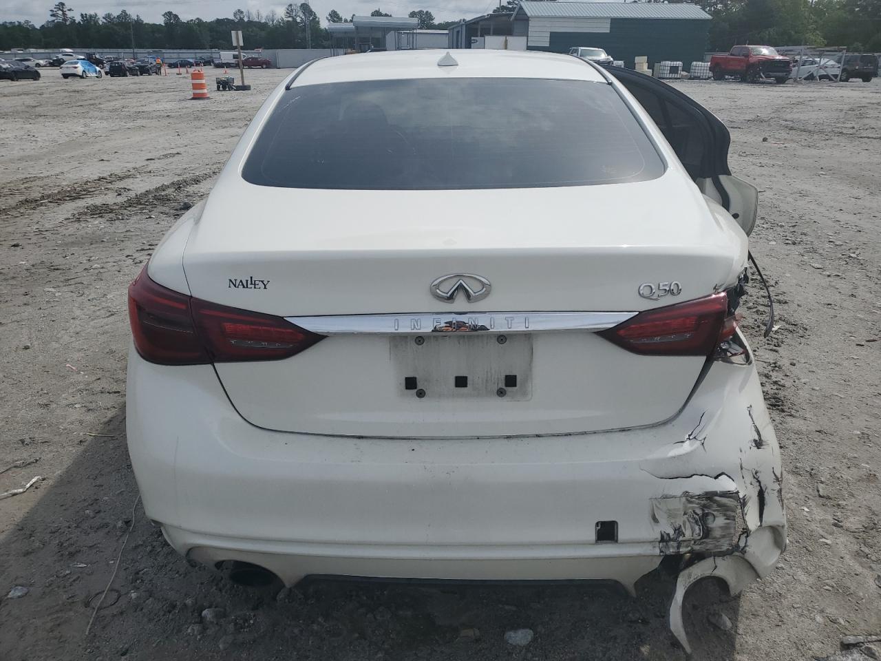 JN1EV7APXJM354603 2018 Infiniti Q50 Luxe