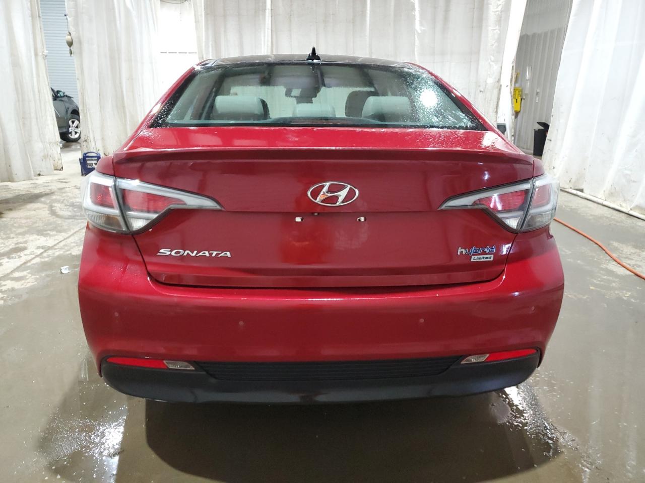 2016 Hyundai Sonata Hybrid vin: KMHE34L17GA024840