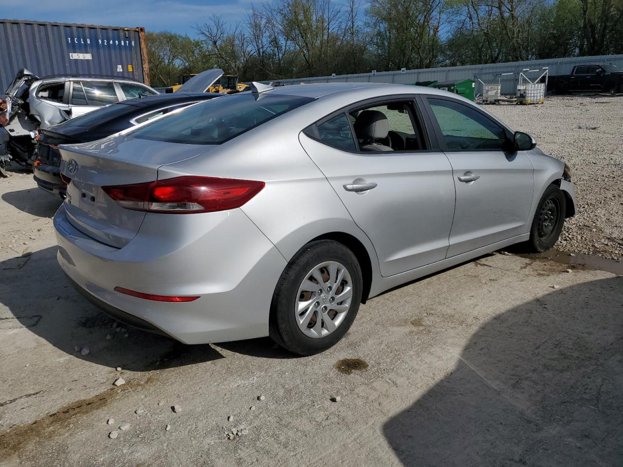 KMHD74LF9HU100537 2017 Hyundai Elantra Se