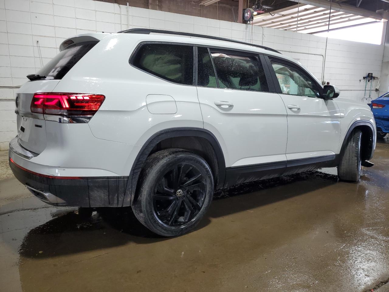 1V2HR2CA5NC521759 2022 Volkswagen Atlas Se