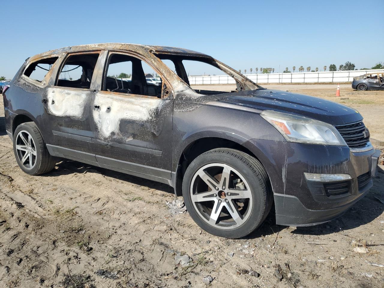 1GNKRFED4FJ267679 2015 Chevrolet Traverse Ls