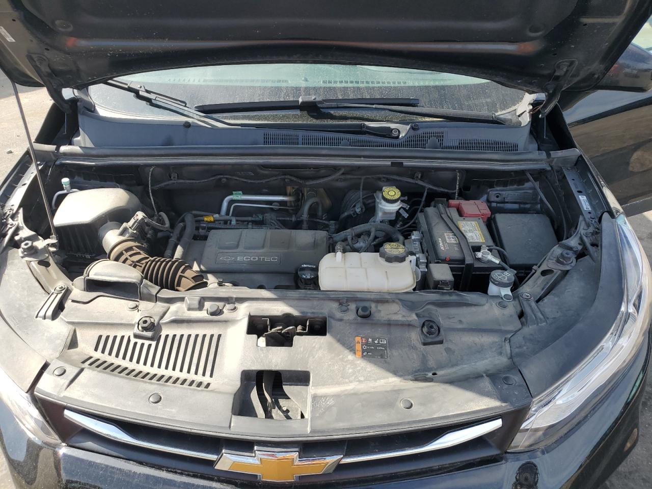 KL7CJPSBXKB855245 CHEVROLET TRAX 2019