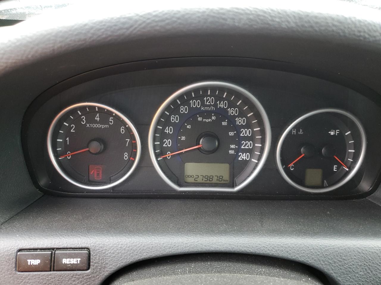 KM8NU4CC1BU171919 2011 Hyundai Veracruz Gls