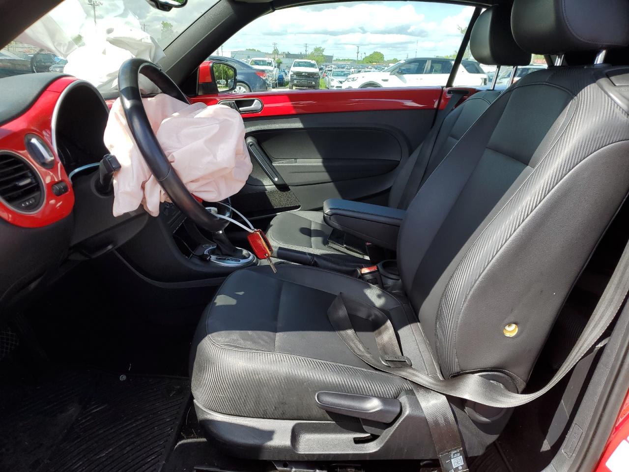 3VW517AT7GM804580 2016 Volkswagen Beetle S/Se