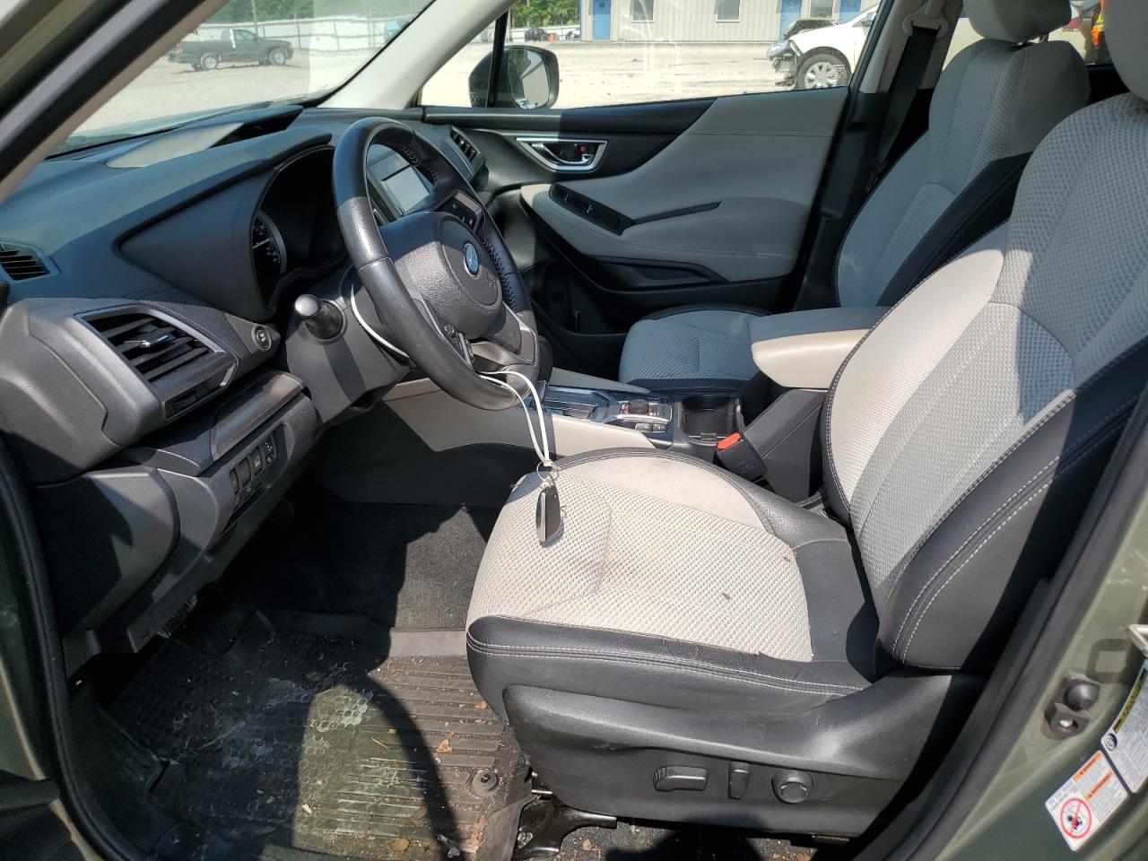 JF2SKAGC3KH459067 2019 Subaru Forester Premium