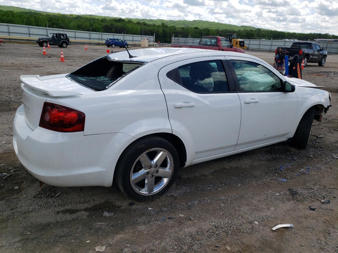 1C3CDZAB5EN203678 2014 Dodge Avenger Se