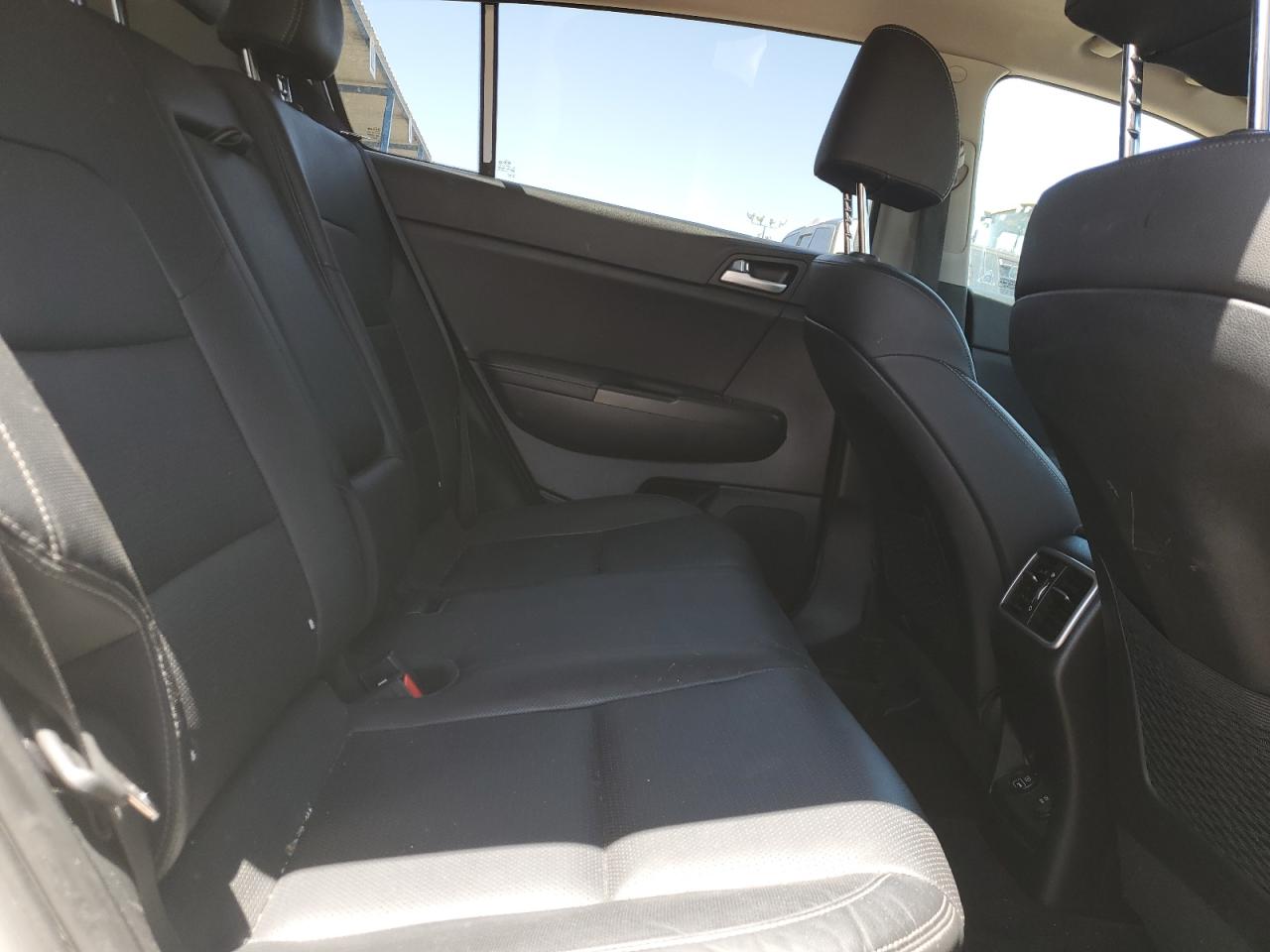 KNDPNCAC6H7257094 2017 Kia Sportage Ex