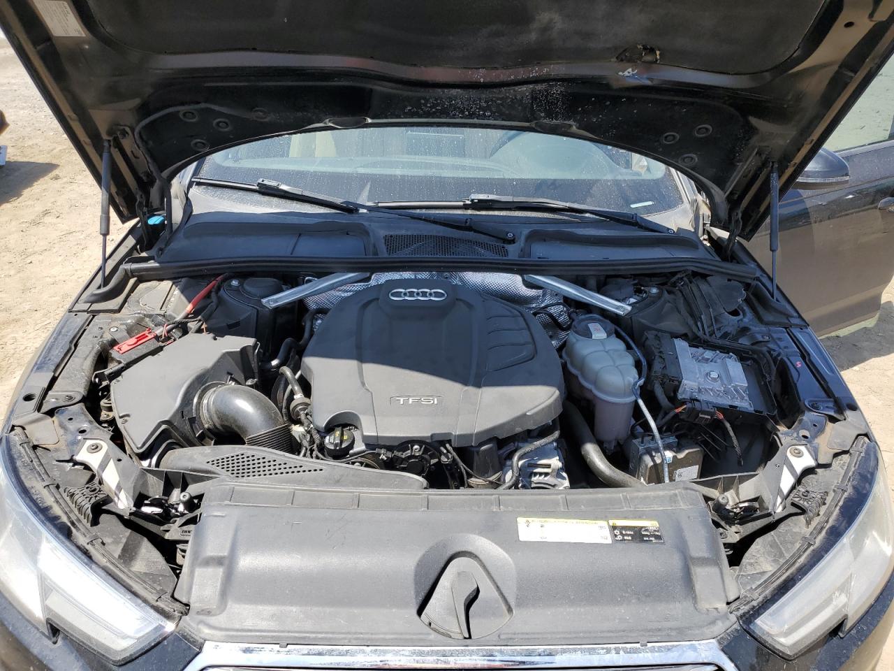 WAUGNAF44HN013989 2017 Audi A4 Premium