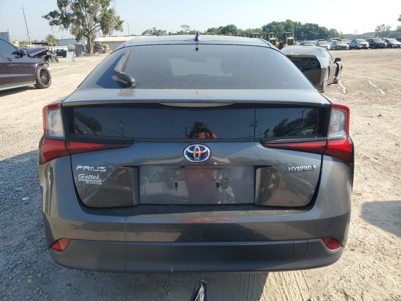 JTDKARFU4K3083079 2019 Toyota Prius
