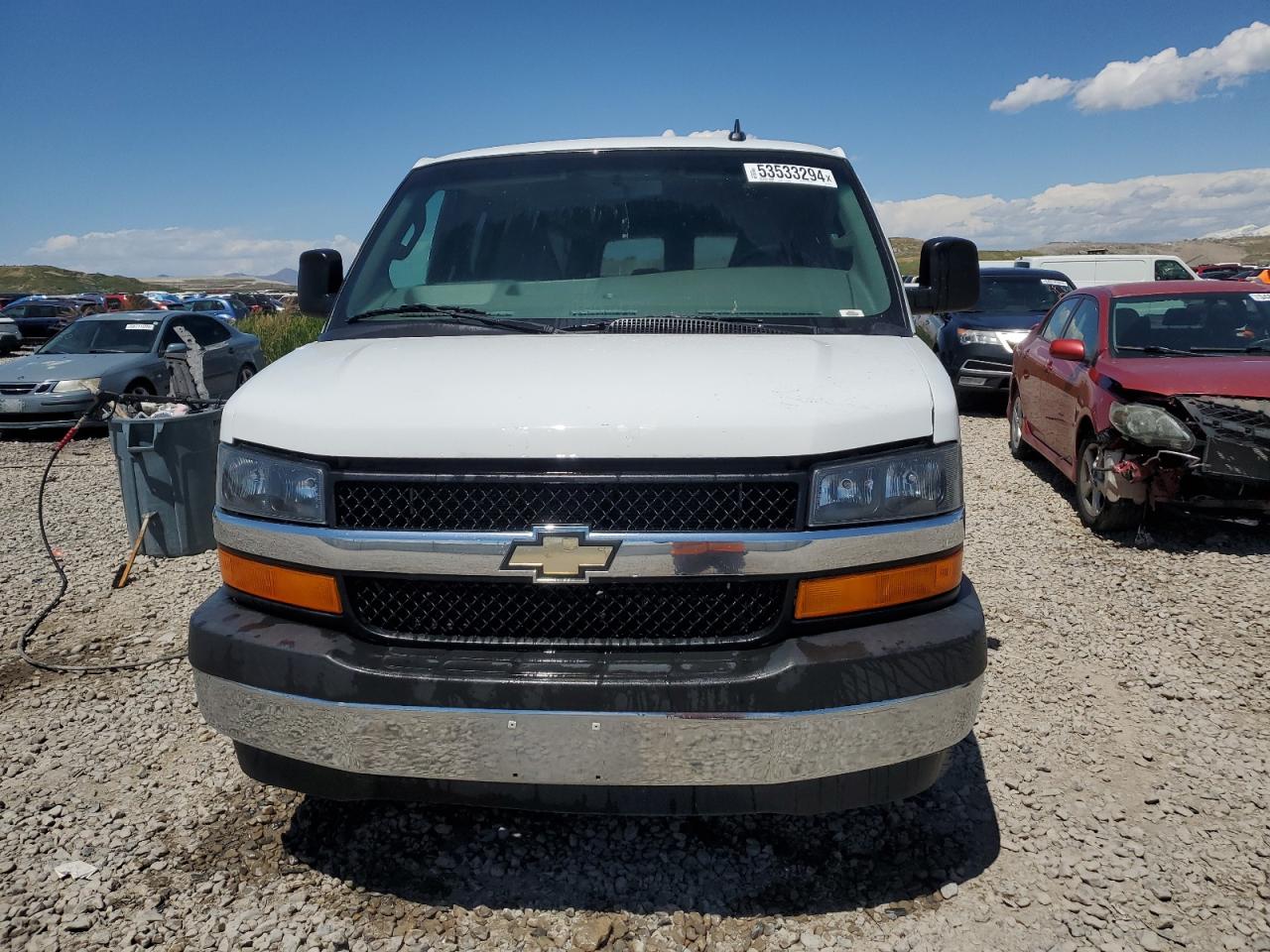 1GAZGPFG1H1106715 2017 Chevrolet Express G3500 Lt