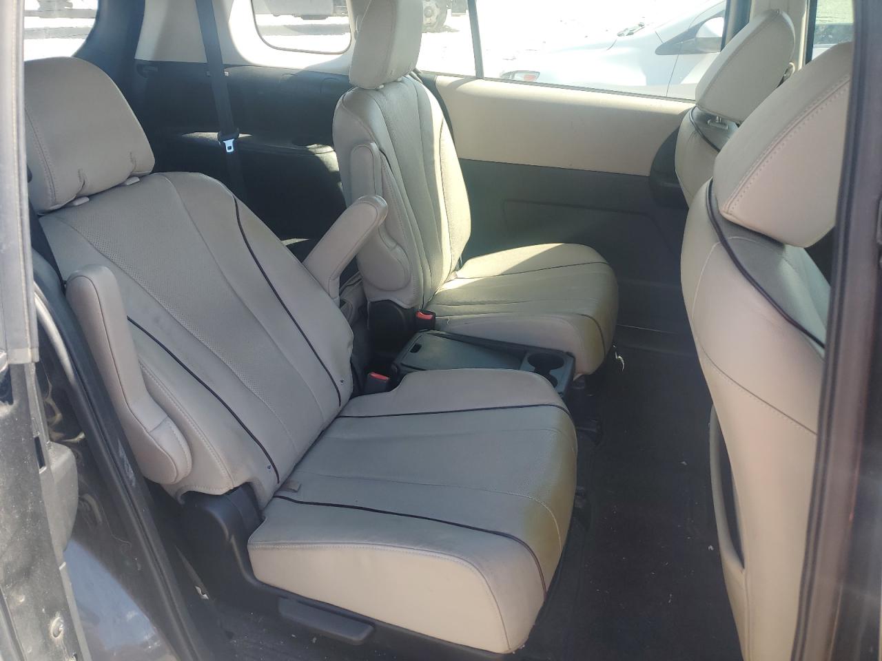 JM1CW2DL6D0160742 2013 Mazda 5