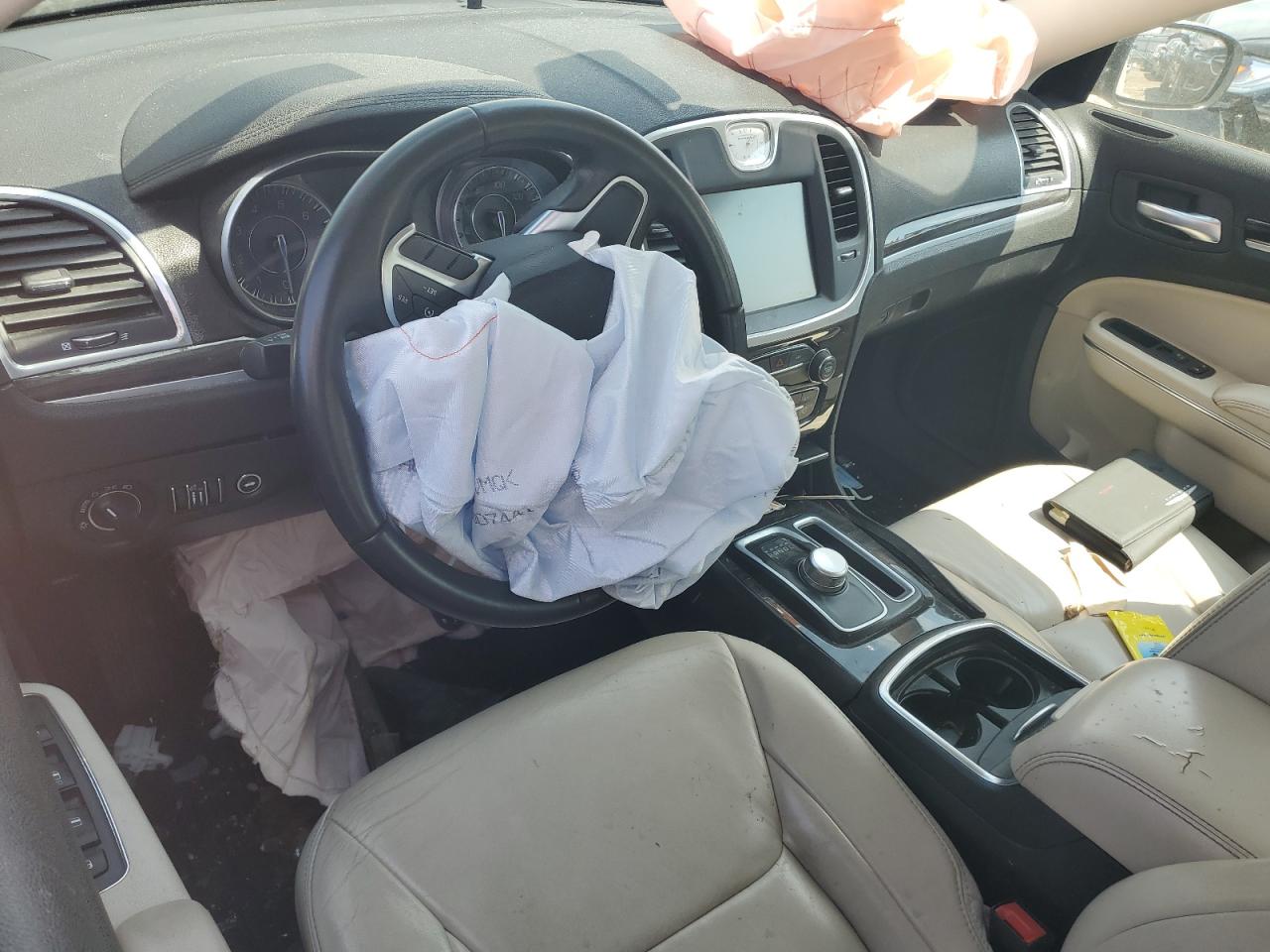 2C3CCAAG2FH766181 2015 Chrysler 300 Limited