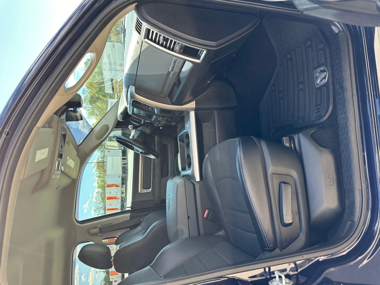 3C63RRHLXJG387120 2018 Ram 3500 Slt