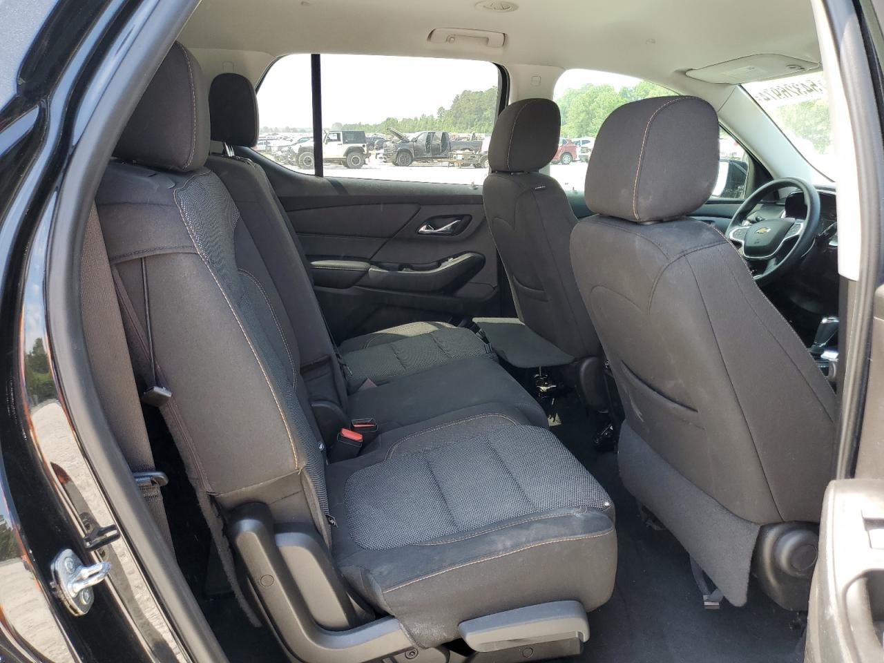 1GNERFKW1KJ119597 2019 Chevrolet Traverse Ls