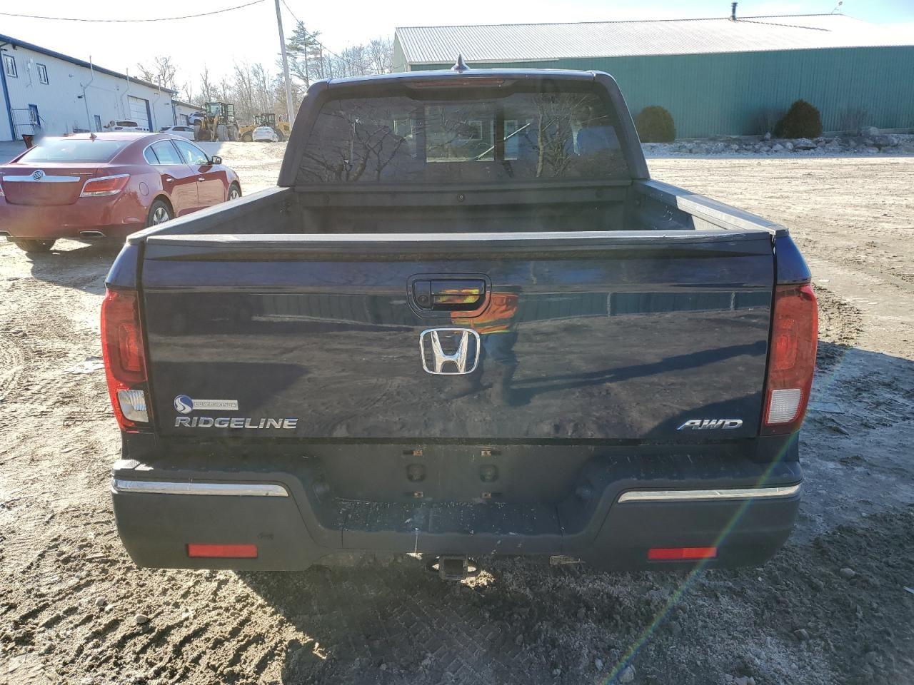 2019 Honda Ridgeline Rtl vin: 5FPYK3F66KB020436