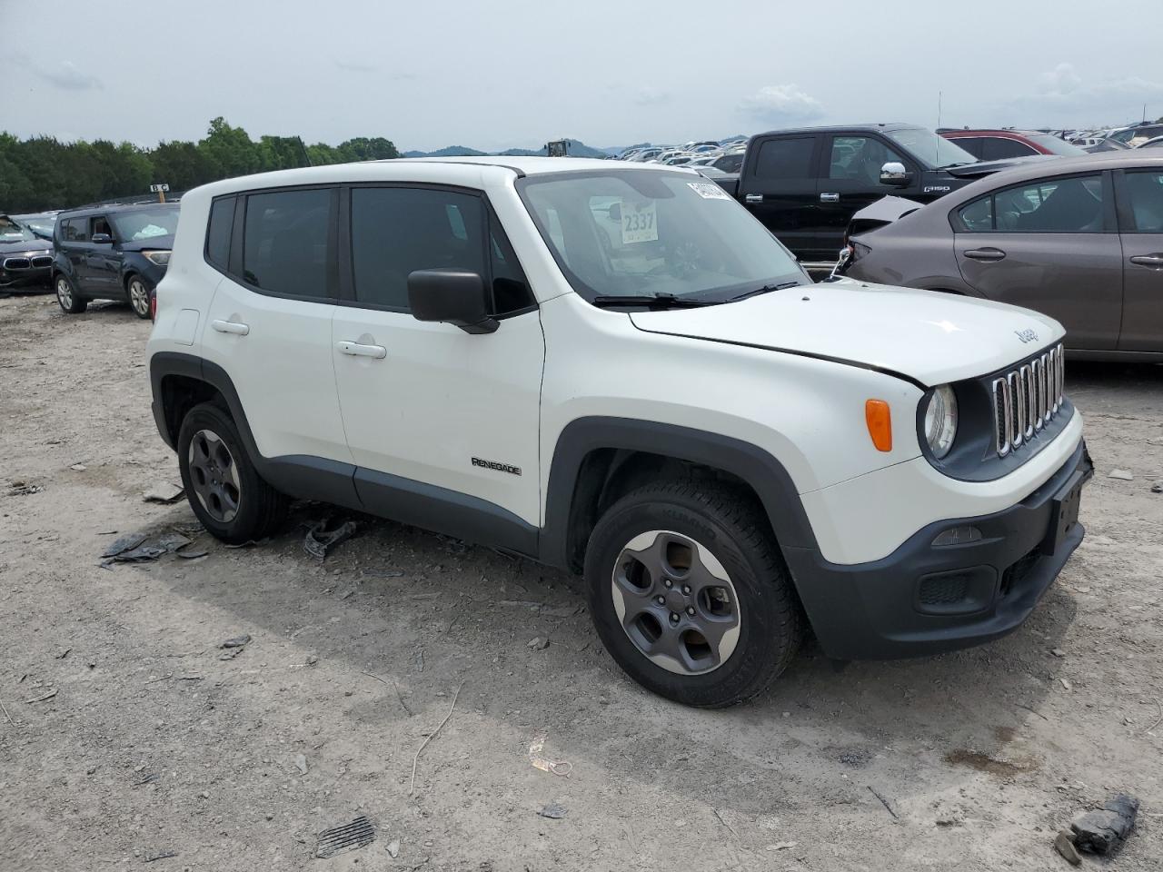 2016 Jeep Renegade Sport vin: ZACCJBAT4GPD31053