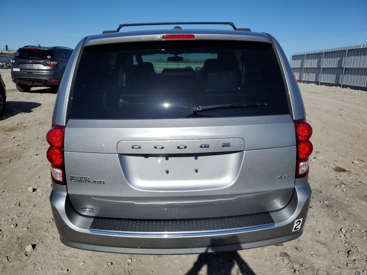 2C4RDGCG4JR156031 2018 Dodge Grand Caravan Sxt