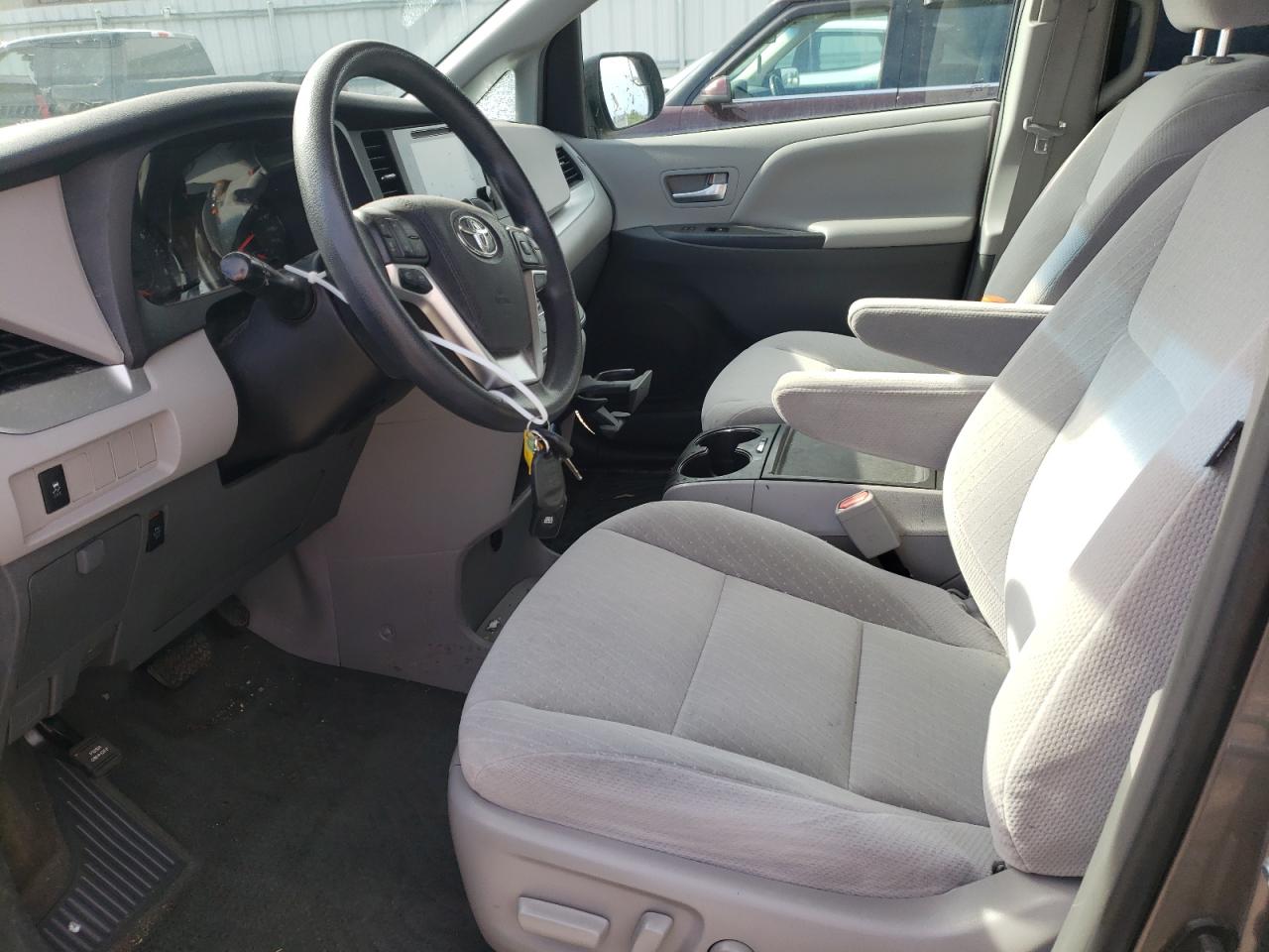 5TDKZ3DC7HS822551 TOYOTA All Models 2017