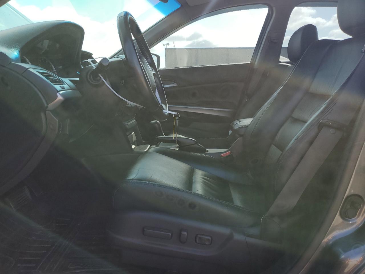 1HGCP2F83AA056996 2010 Honda Accord Exl