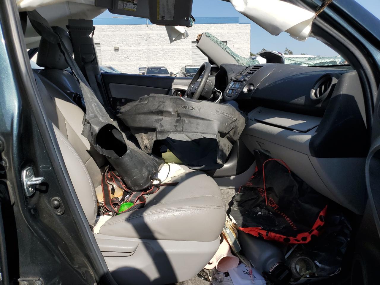 2T3ZF4DV0BW102335 2011 Toyota Rav4