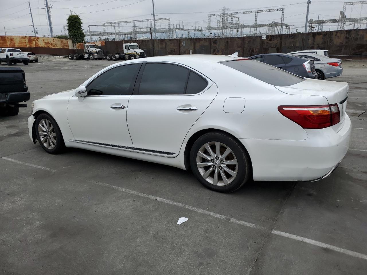 JTHBL5EF8B5103374 2011 Lexus Ls 460