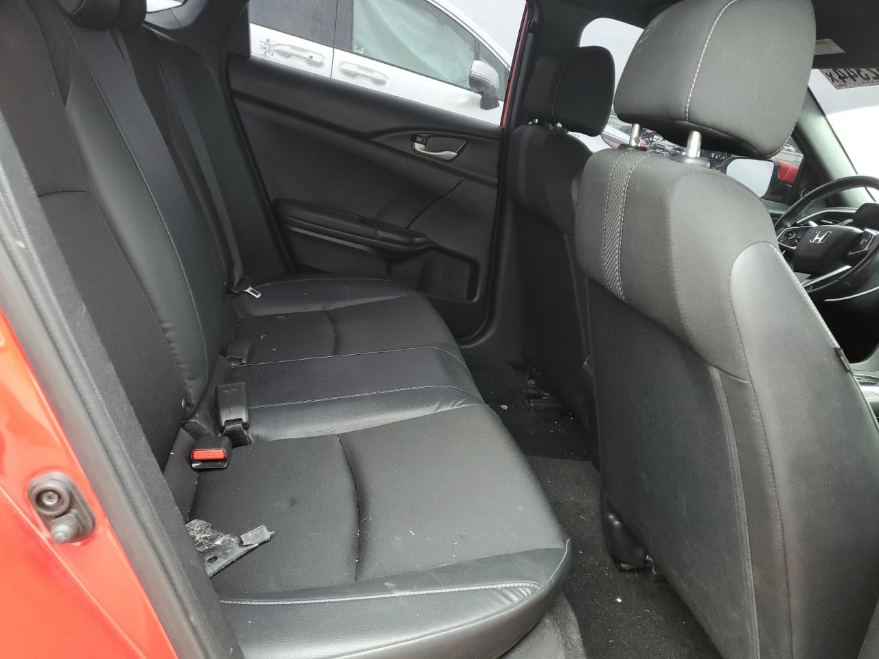 2HGFC2F86KH556470 2019 Honda Civic Sport