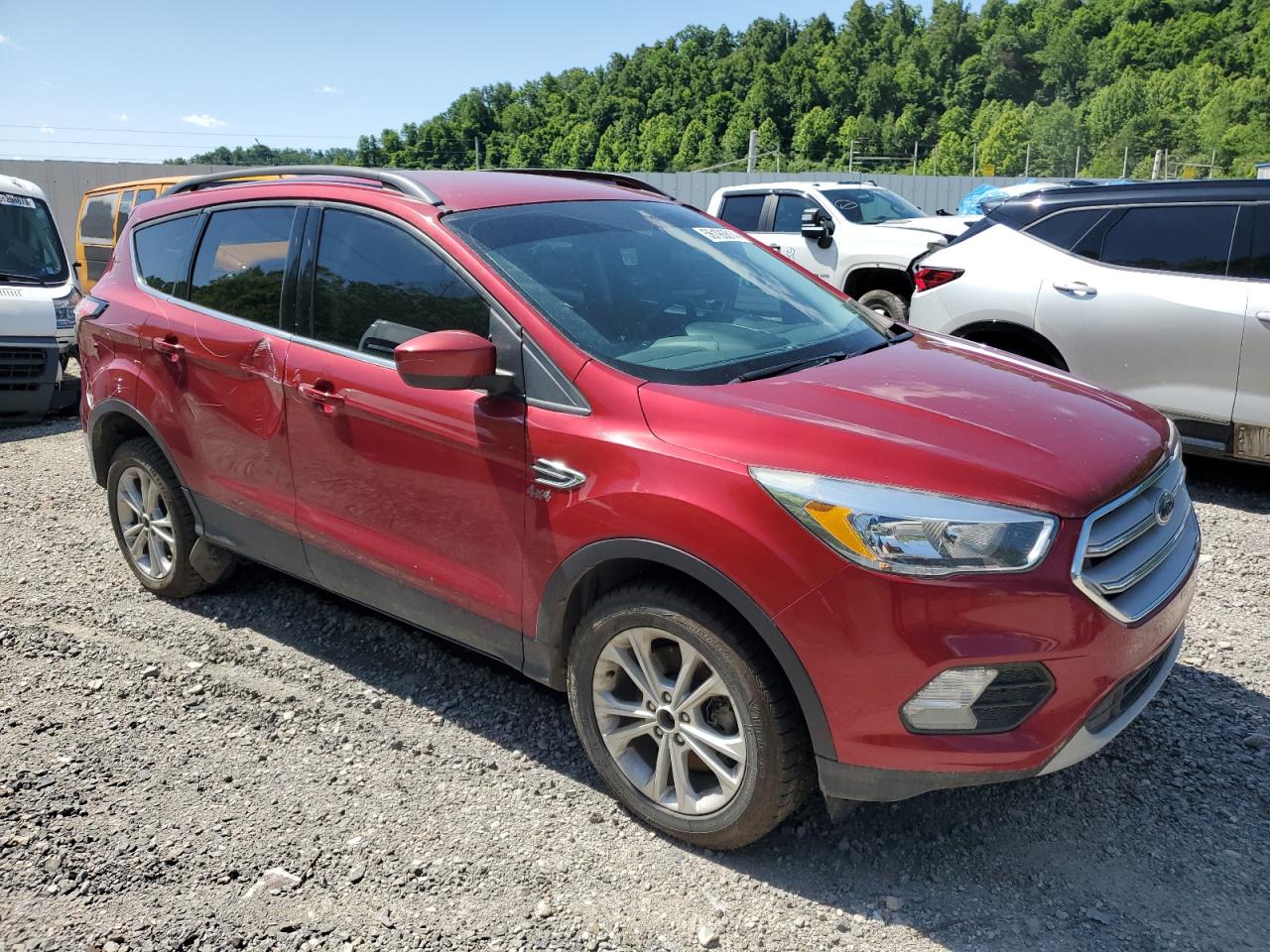 1FMCU9GD2JUC18039 FORD ESCAPE 2018