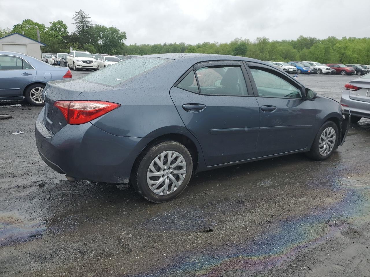 2T1BURHE4JC046827 2018 Toyota Corolla L