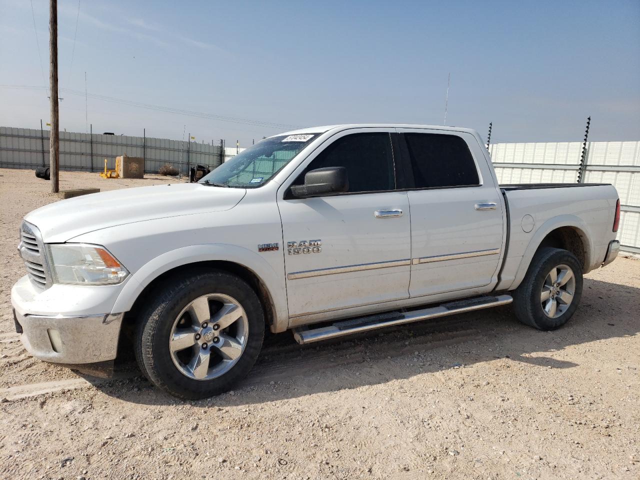 1C6RR6LT1ES140390 2014 Ram 1500 Slt