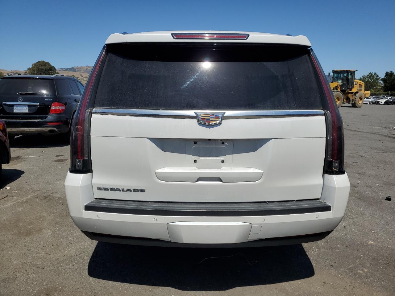 1GYS4JKJ0GR305748 2016 Cadillac Escalade Esv Premium