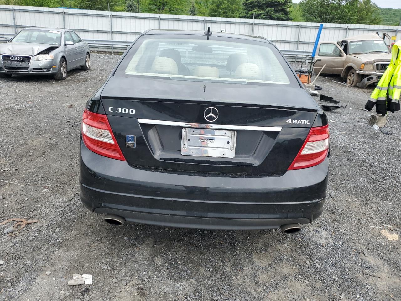 WDDGF8BB9BR184935 2011 Mercedes-Benz C 300 4Matic