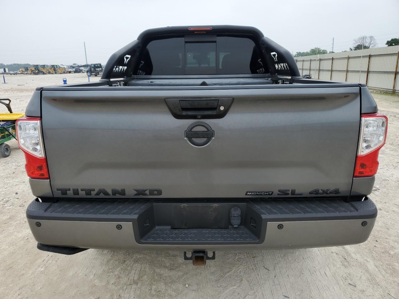 1N6BA1F43KN533582 2019 Nissan Titan Xd Sl