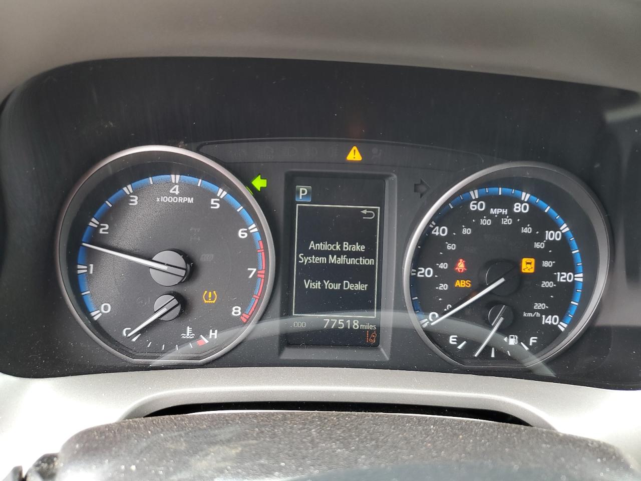 2T3WFREVXHW326428 2017 Toyota Rav4 Xle