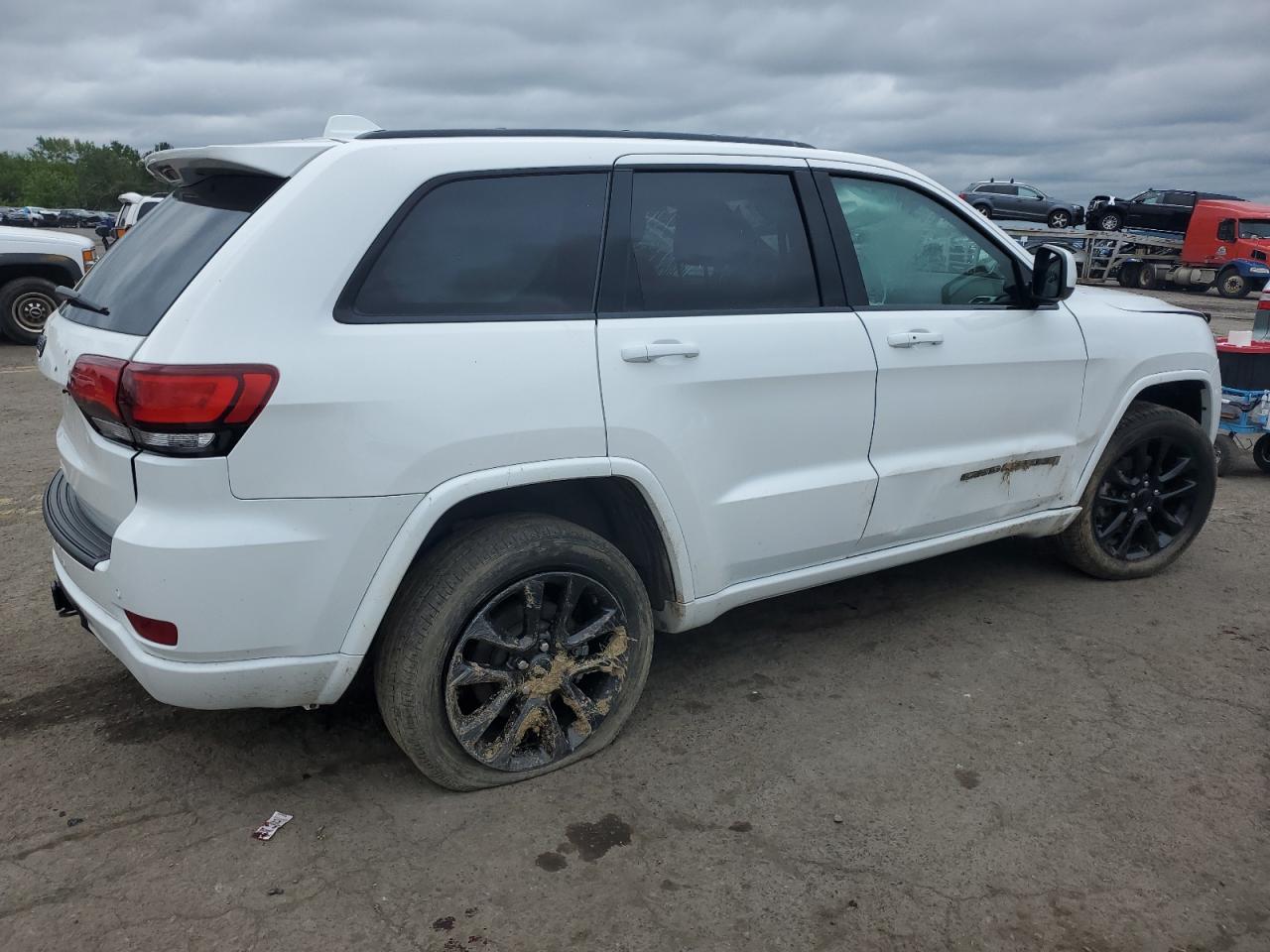 1C4RJFAG0MC778922 2021 Jeep Grand Cherokee Laredo