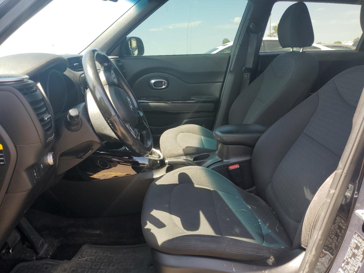 KNDJX3A5XF7185170 2015 Kia Soul !