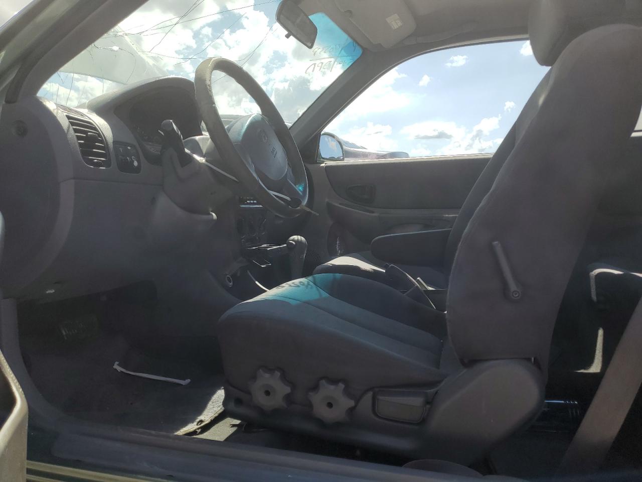 KMHCG35C33U239855 2003 Hyundai Accent Gl